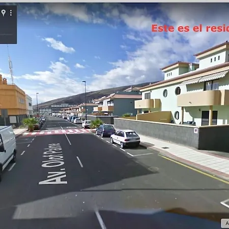 Bonito Cerca Del Mar *